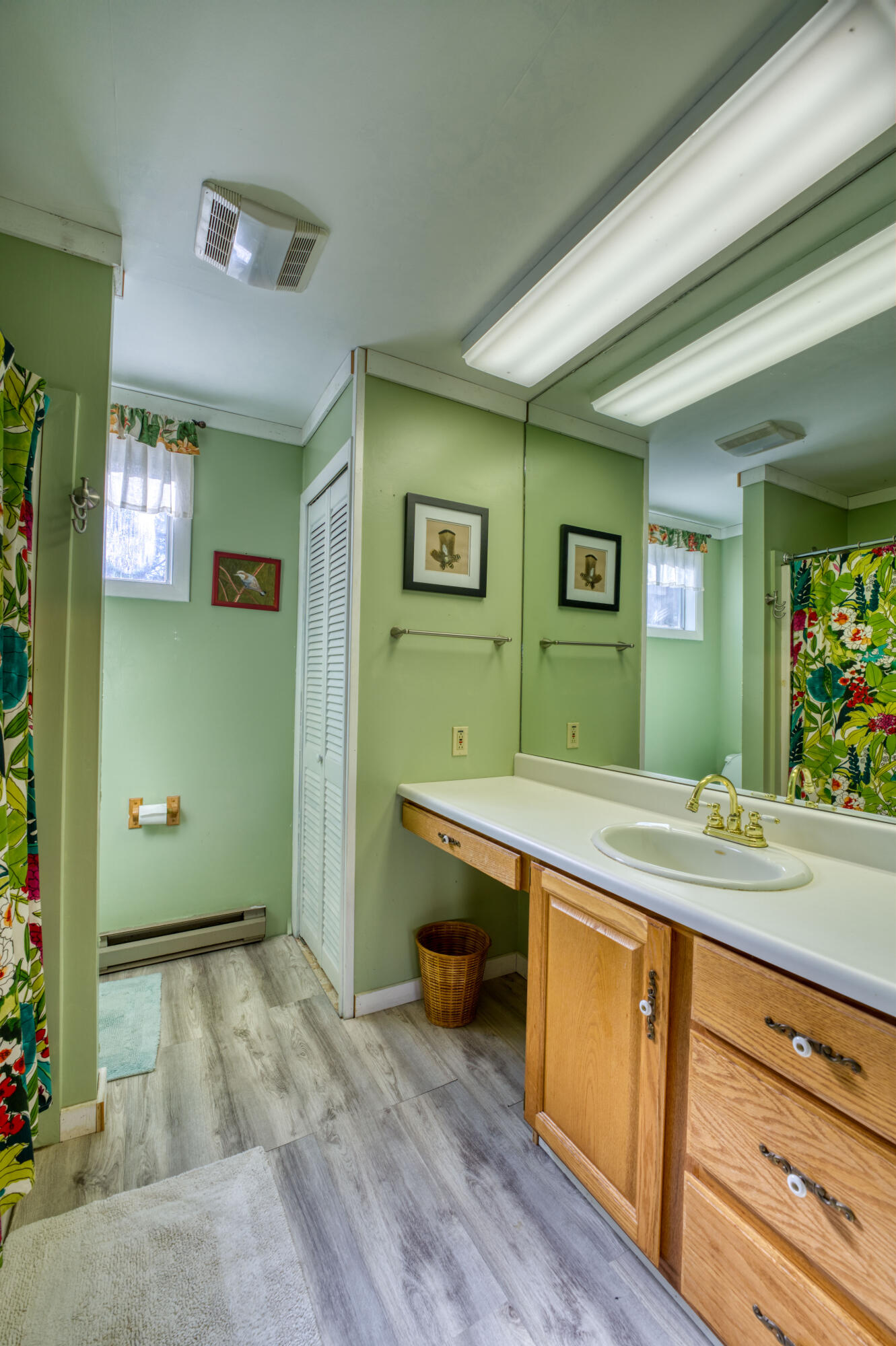 17 Cove Road Lamoine ME 04605