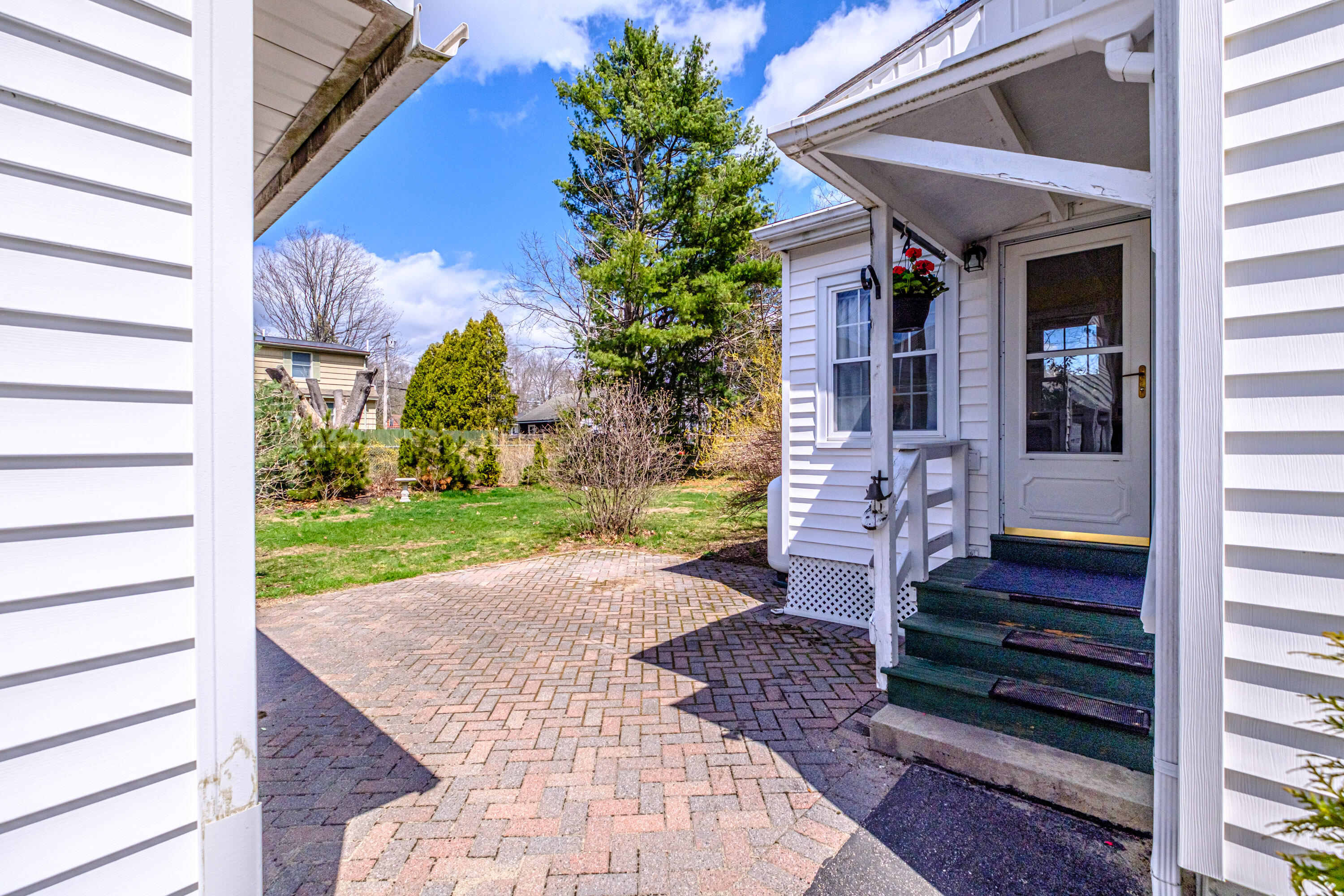9 Pleasant Avenue Scarborough ME 04074