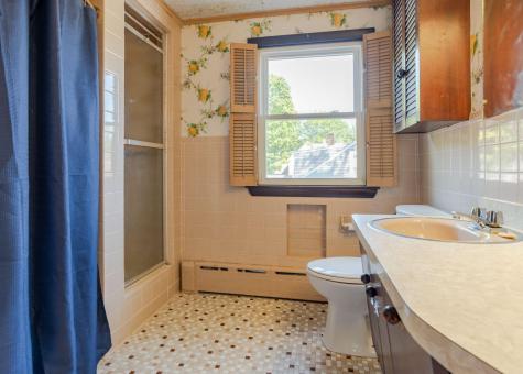 223 Lake Street Auburn ME 04210