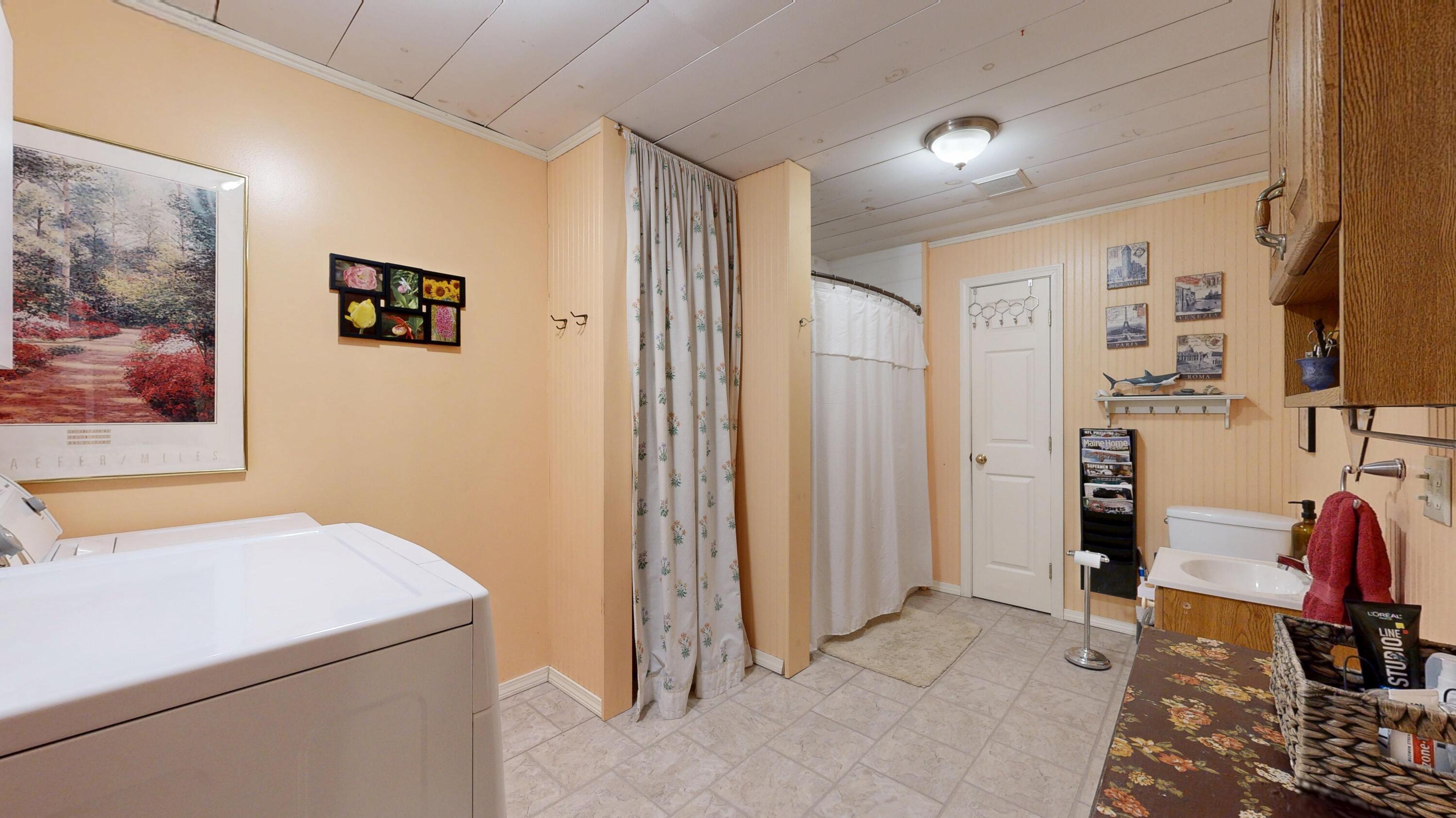 17 Turner Street Buckfield ME 04220