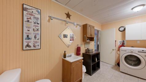 17 Turner Street Buckfield ME 04220