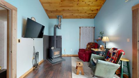 17 Turner Street Buckfield ME 04220