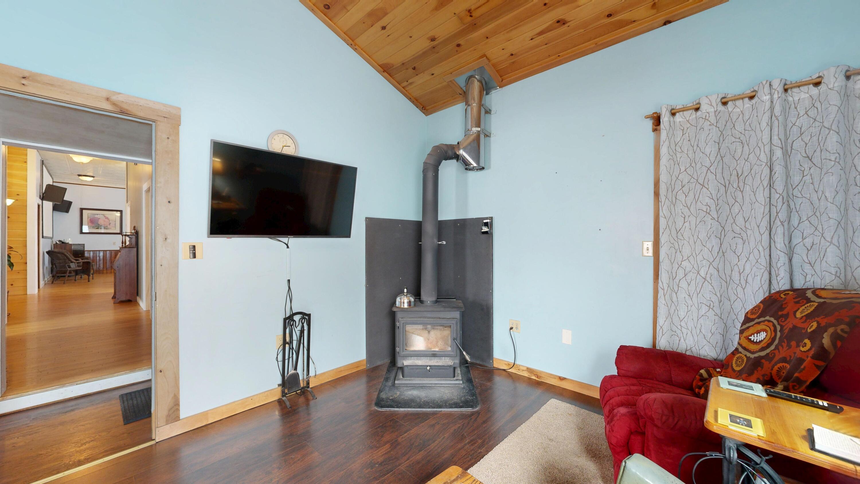 17 Turner Street Buckfield ME 04220