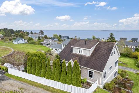 27 Oceanside Road Harpswell ME 04079