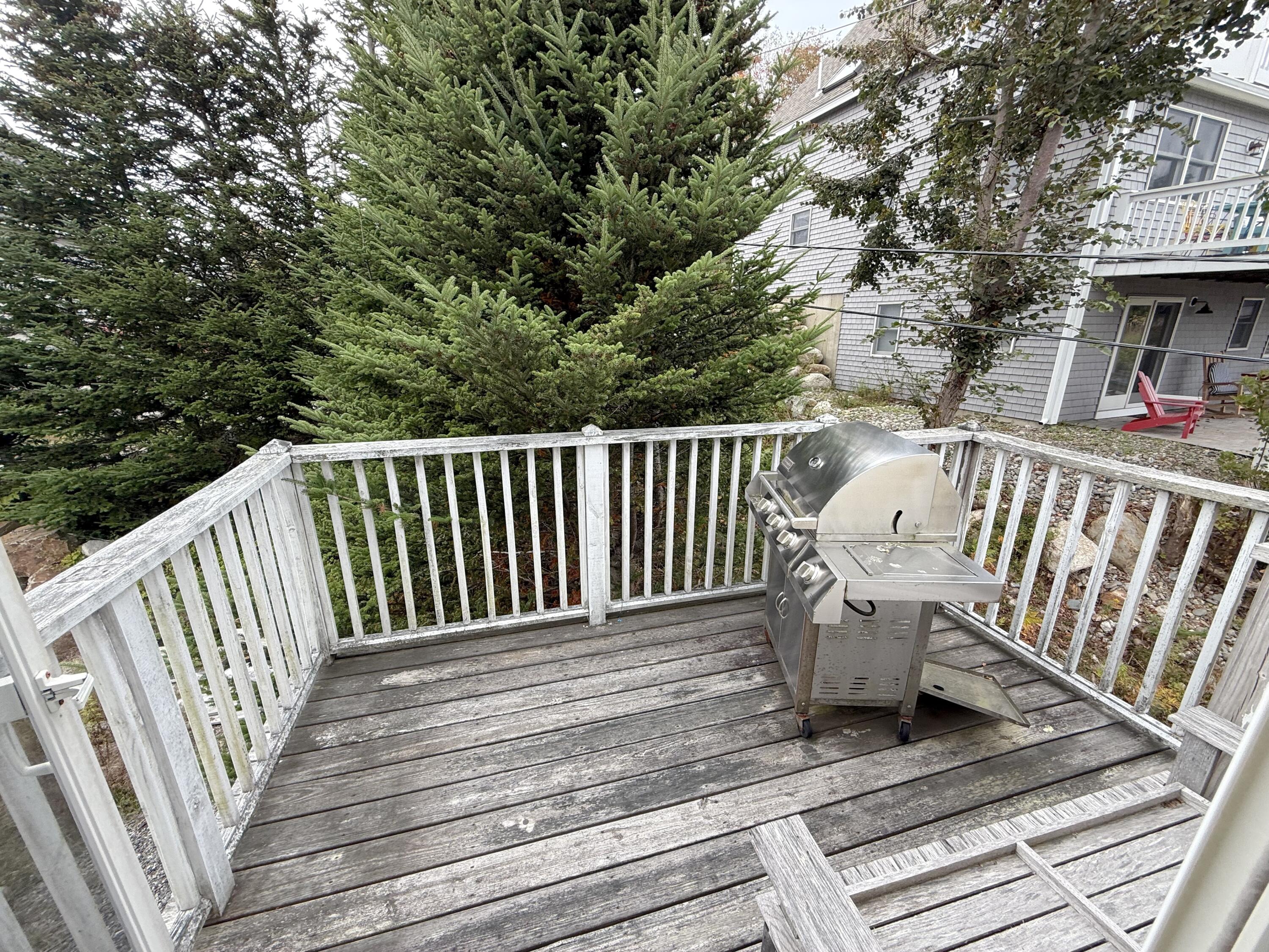 471 Main Street Southwest Harbor ME 04679