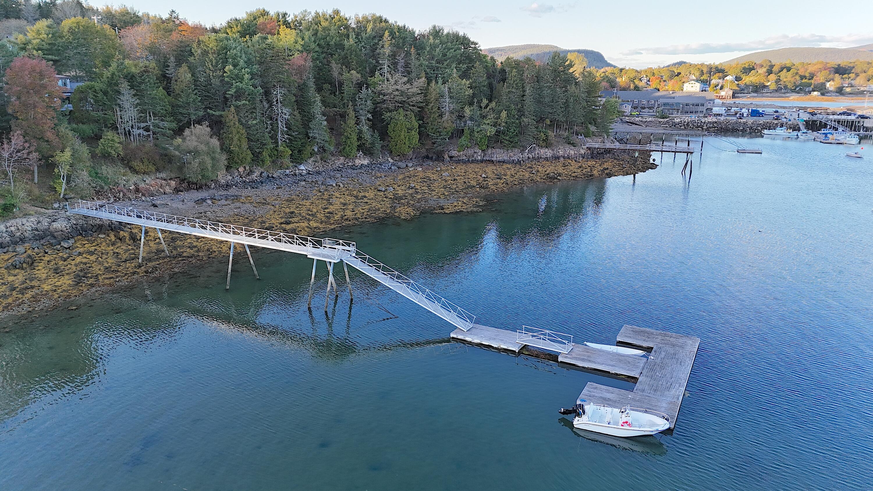 471 Main Street Southwest Harbor ME 04679