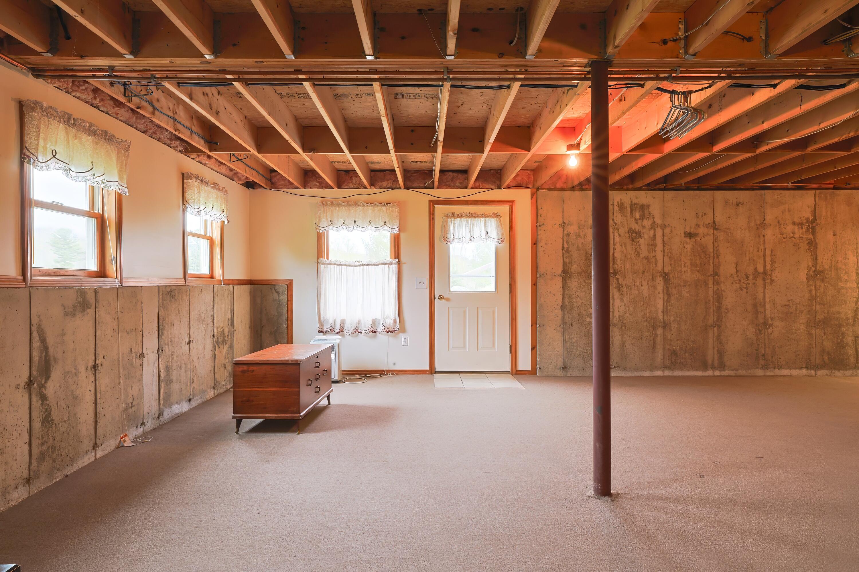 86 Newbury Neck Road Surry ME 04684