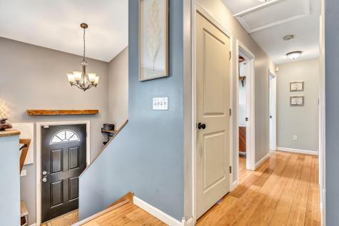53 Jessica Way Poland ME 04274