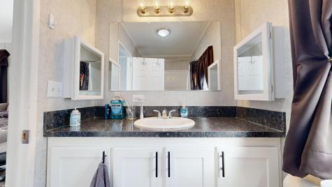 61 Oxbow Drive Lewiston ME 04240