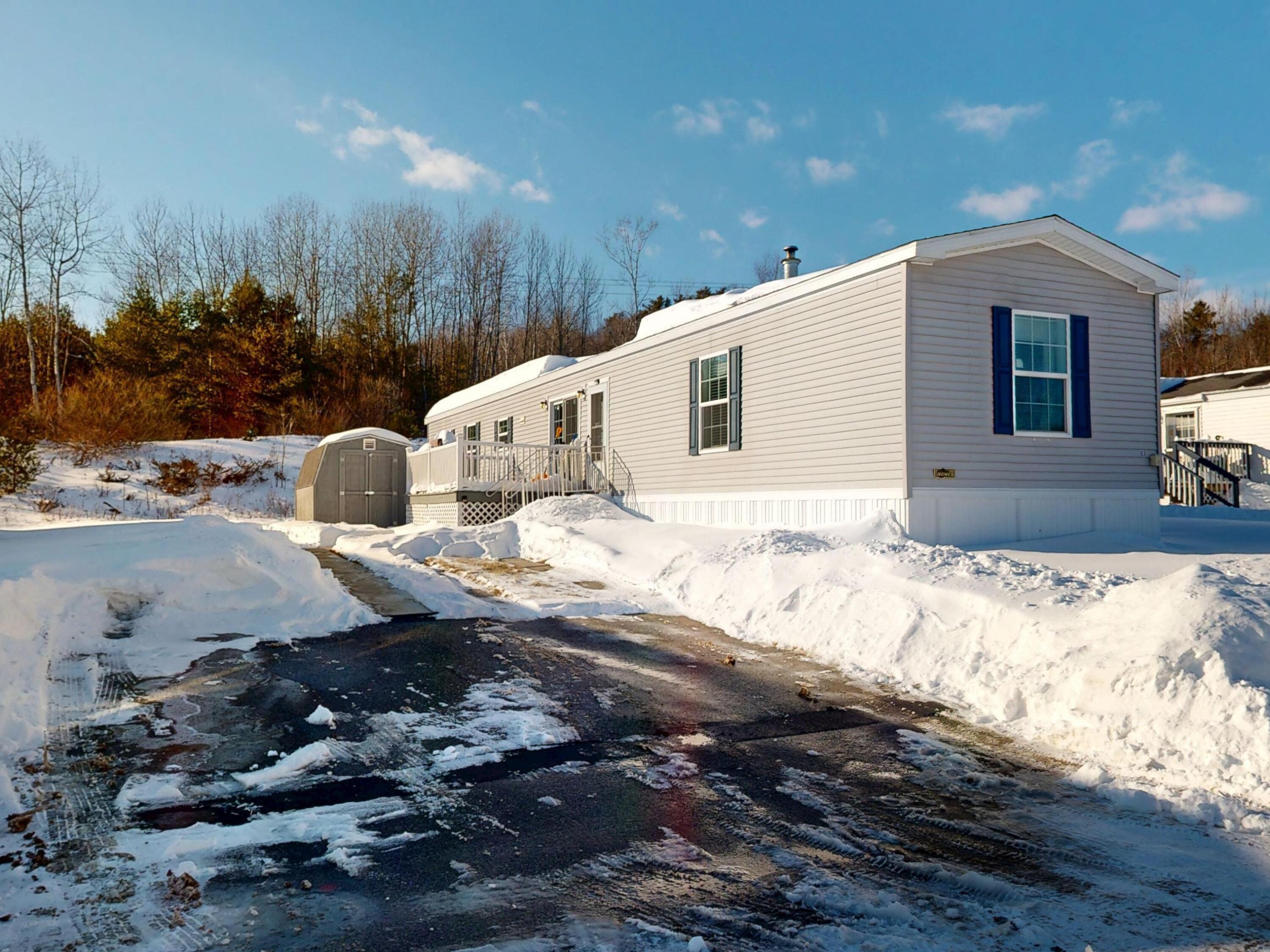61 Oxbow Drive Lewiston ME 04240
