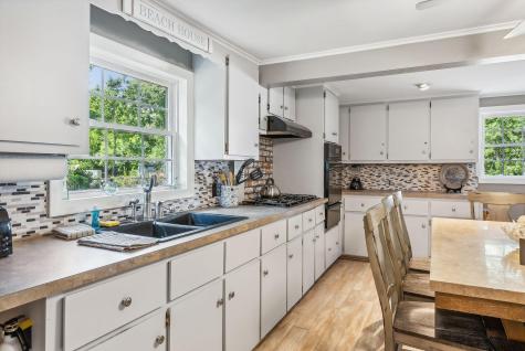 7 Cappys Lane York ME 03909