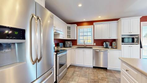 18 Larrabee Road Lewiston ME 04240