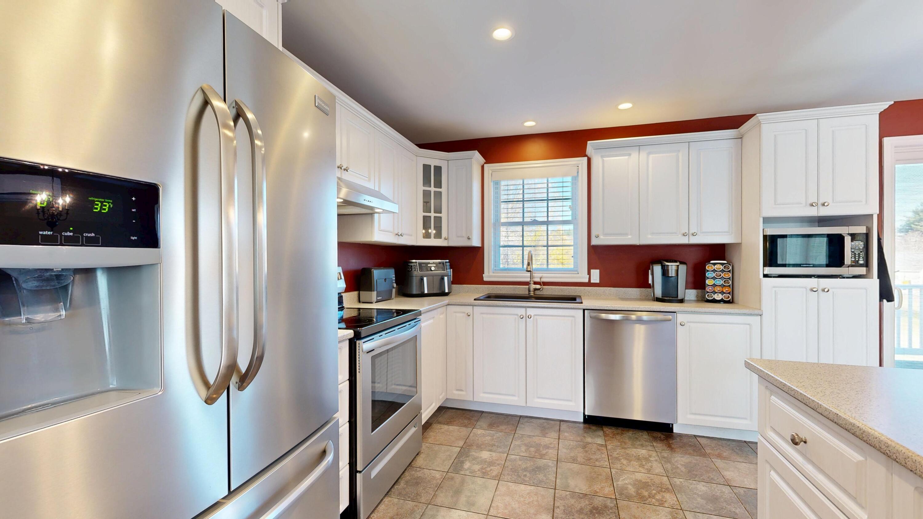 18 Larrabee Road Lewiston ME 04240