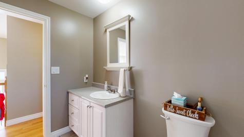 18 Larrabee Road Lewiston ME 04240