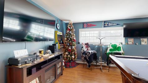 18 Larrabee Road Lewiston ME 04240