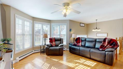 18 Larrabee Road Lewiston ME 04240