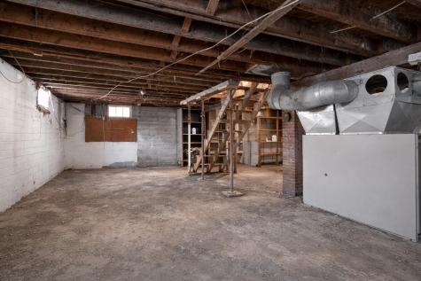 28 Hammond Street Caribou ME 04736