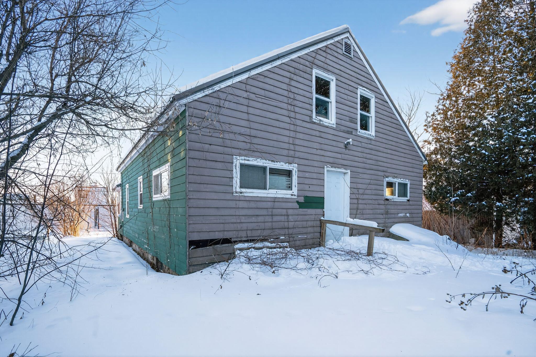 28 Hammond Street Caribou ME 04736