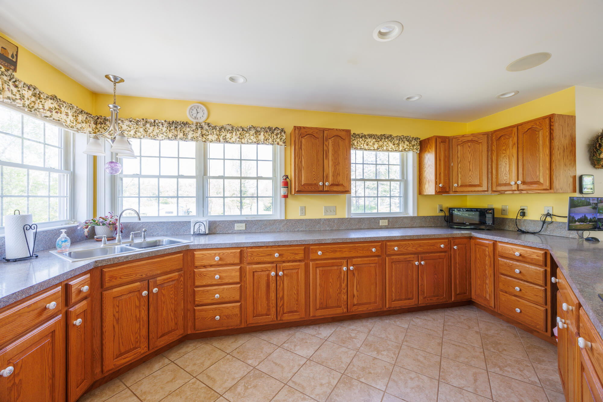 25 Fairview Drive Sanford ME 04073