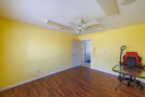 25 Fairview Drive Sanford ME 04073