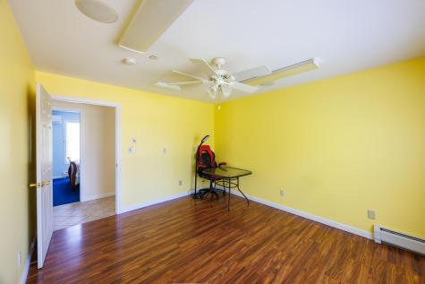 25 Fairview Drive Sanford ME 04073