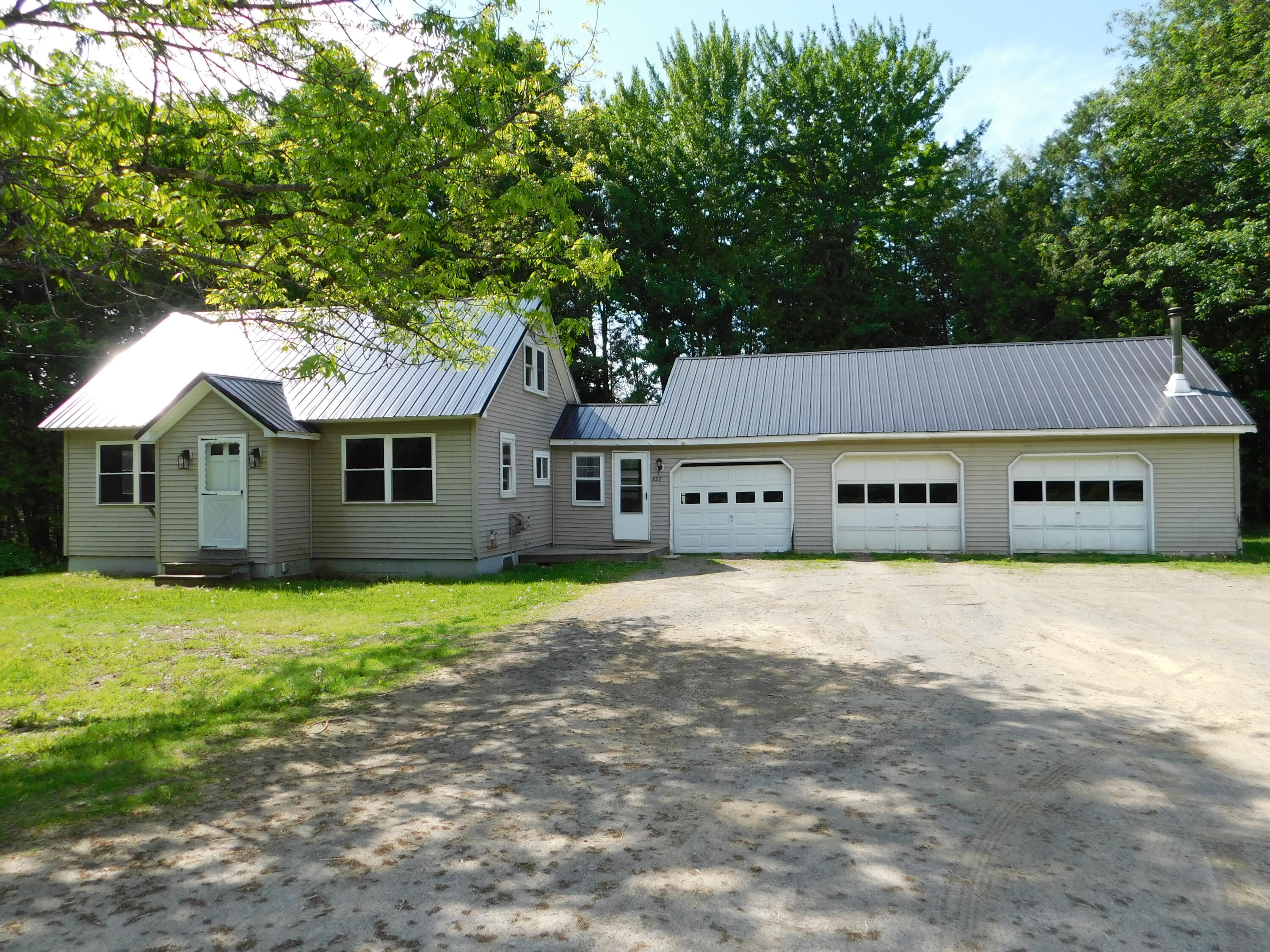 822 Dover Road Dexter ME 04930