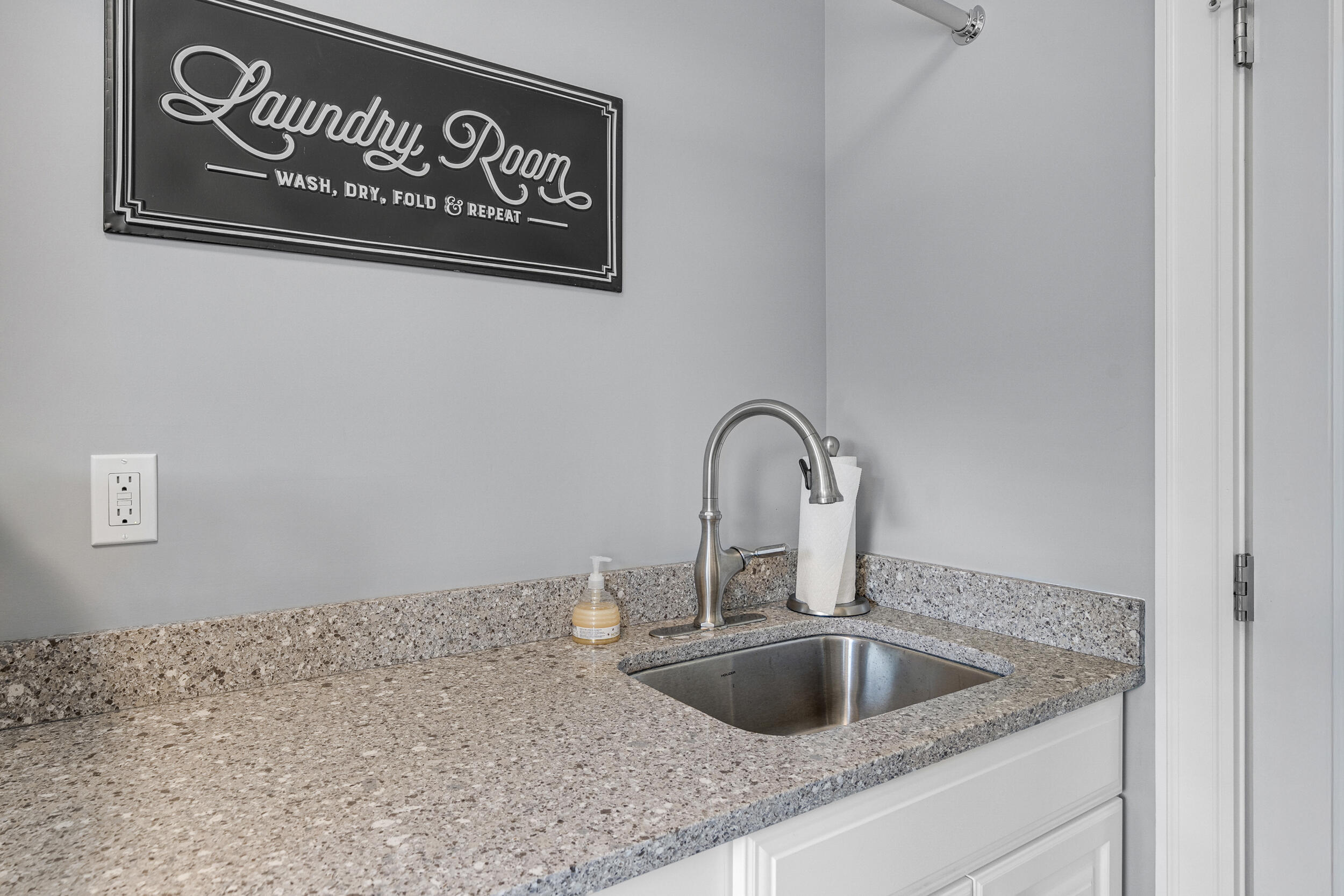 10 Paddock Way Falmouth ME 04105