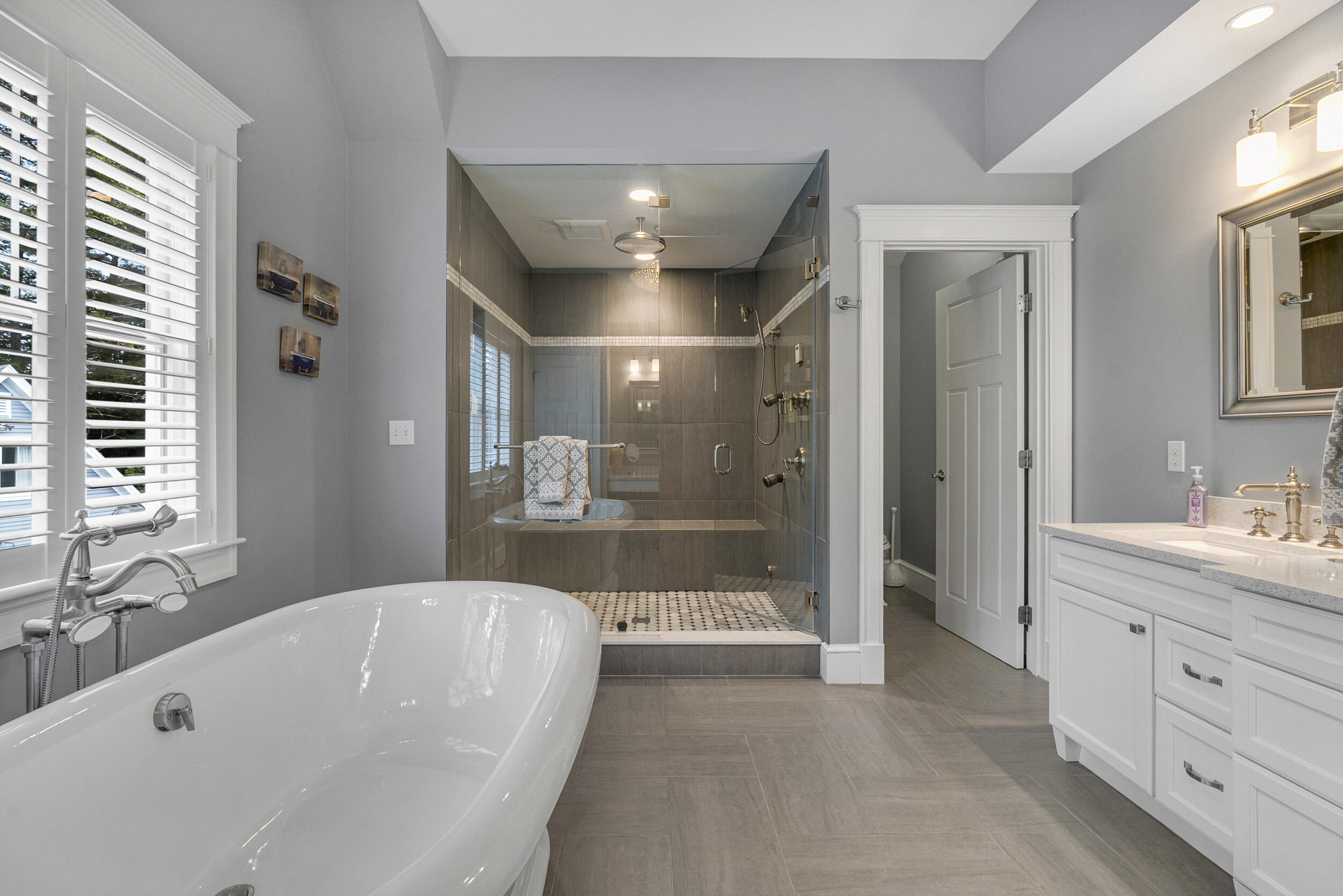 10 Paddock Way Falmouth ME 04105