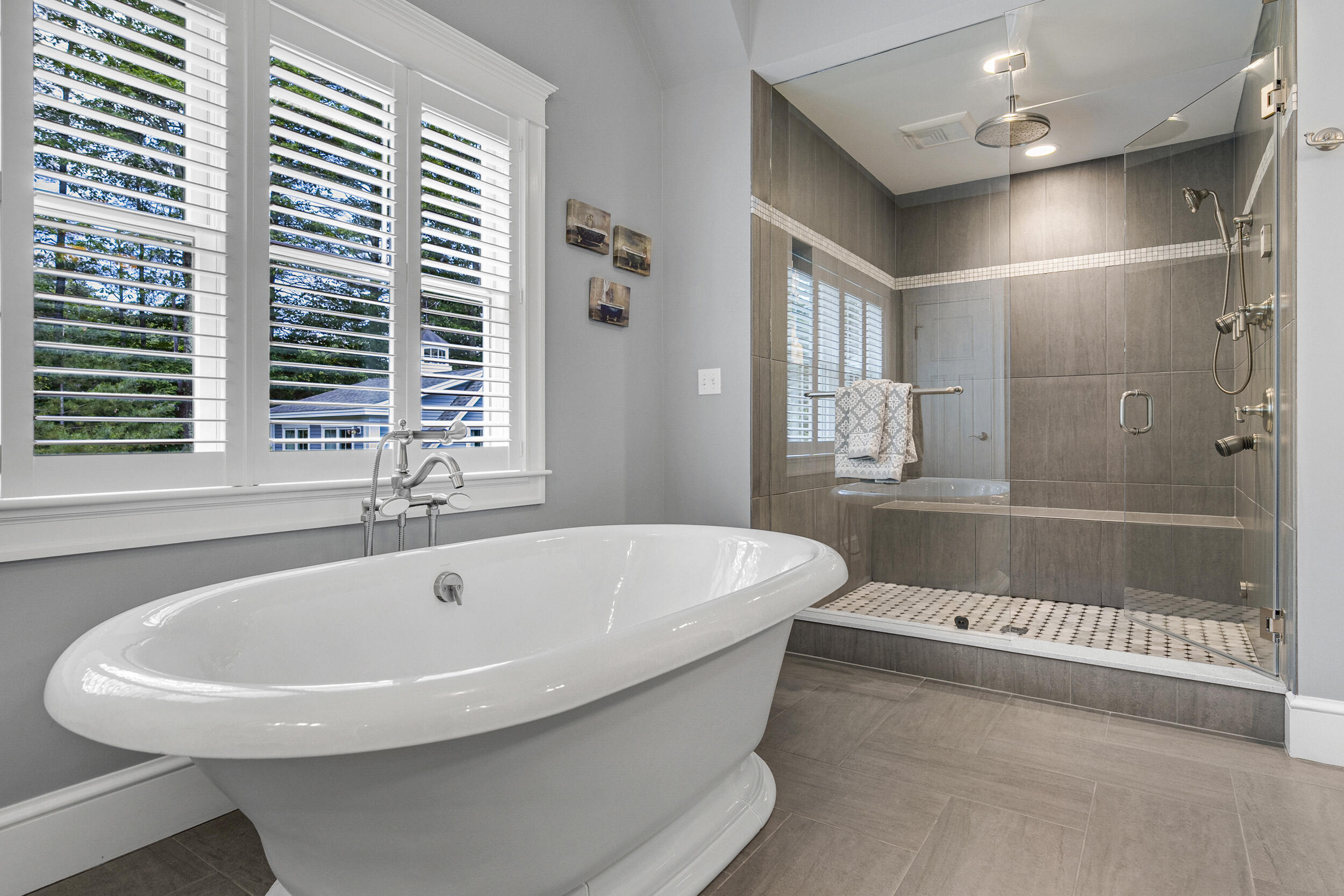 10 Paddock Way Falmouth ME 04105