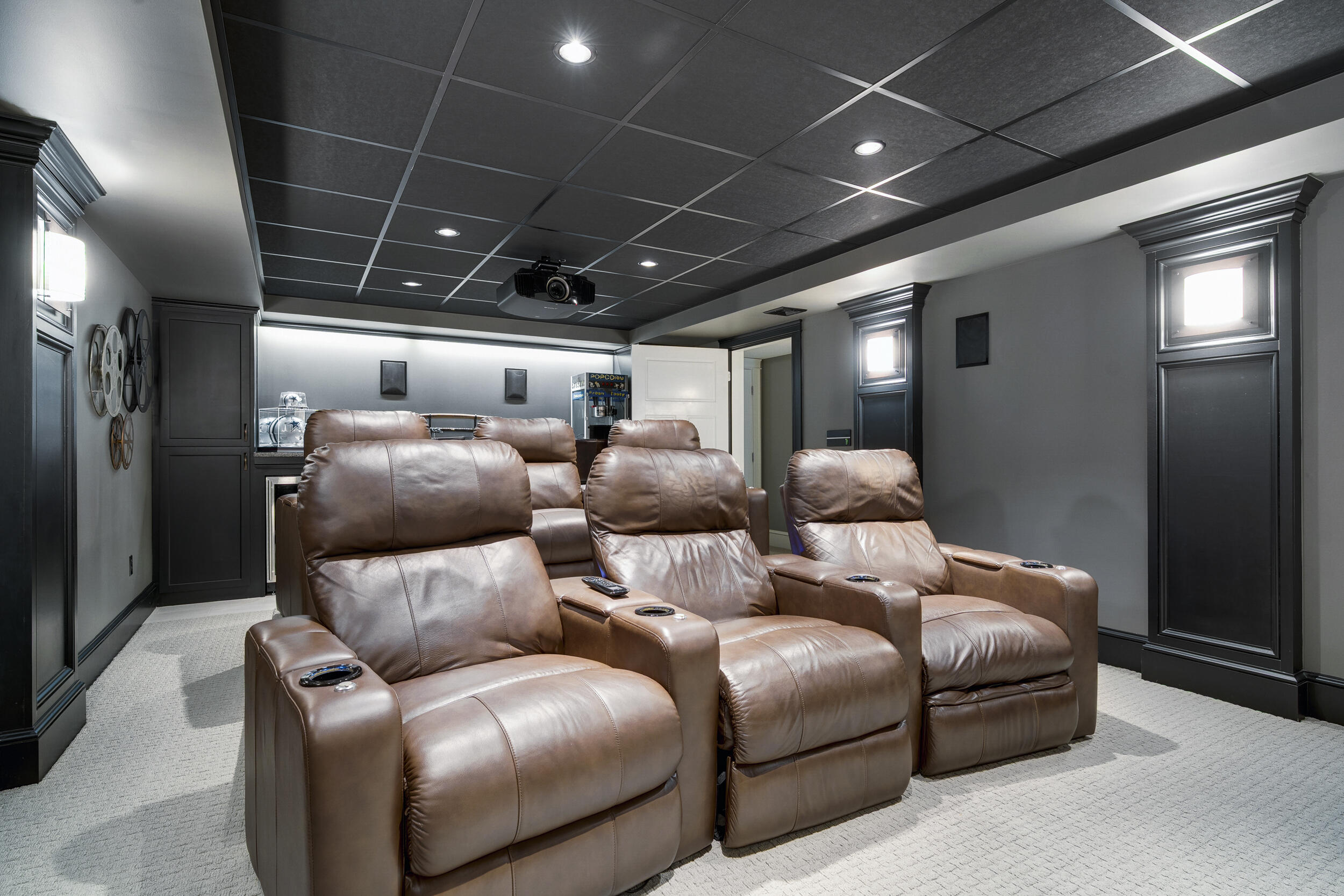 10 Paddock Way Falmouth ME 04105