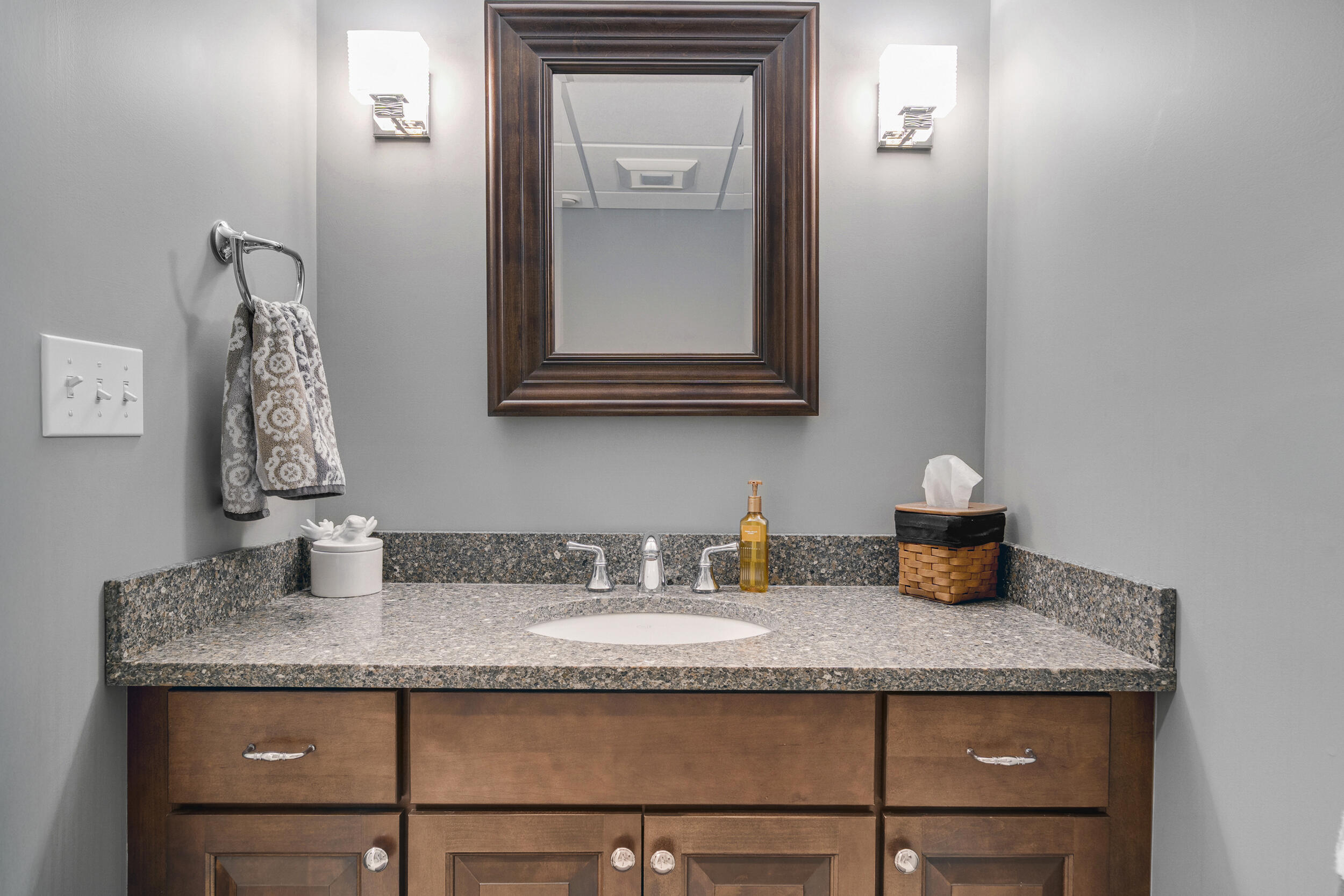 10 Paddock Way Falmouth ME 04105