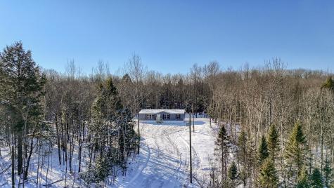 25 Lily's Way Fairfield ME 04937