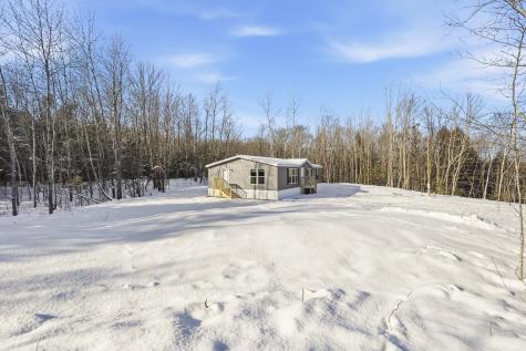 25 Lily's Way Fairfield ME 04937