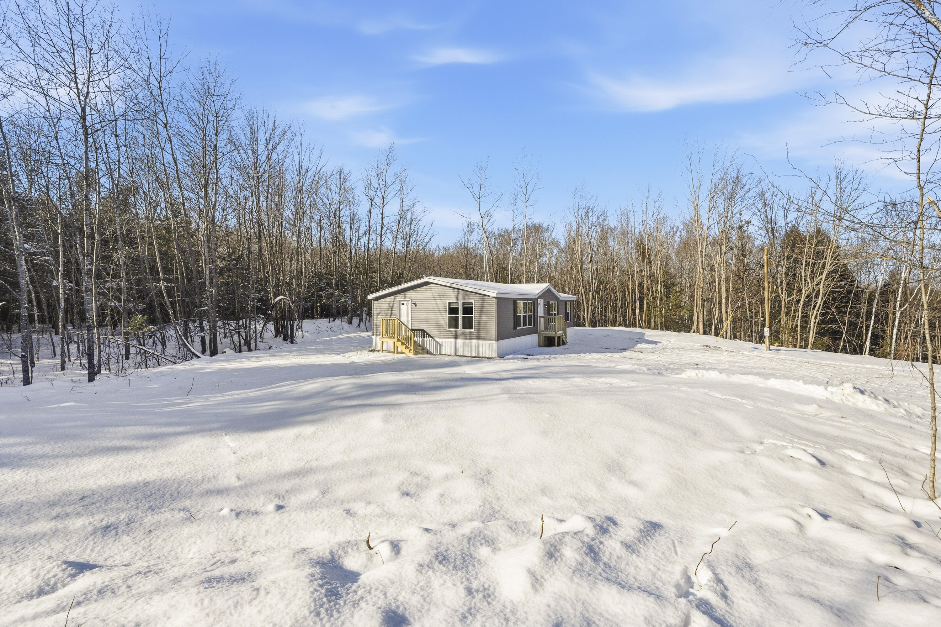 25 Lily's Way Fairfield ME 04937