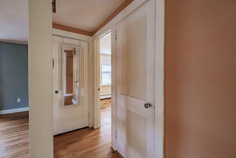73 Middle Road Falmouth ME 04105