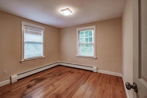 73 Middle Road Falmouth ME 04105