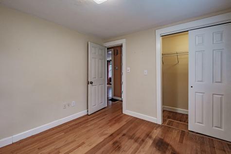73 Middle Road Falmouth ME 04105