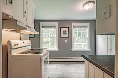 73 Middle Road Falmouth ME 04105