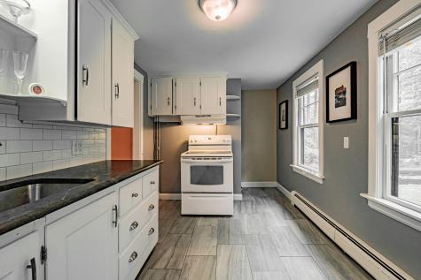 73 Middle Road Falmouth ME 04105