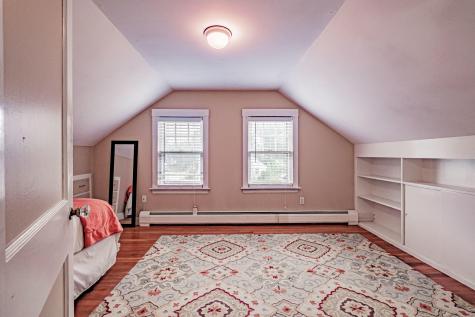73 Middle Road Falmouth ME 04105