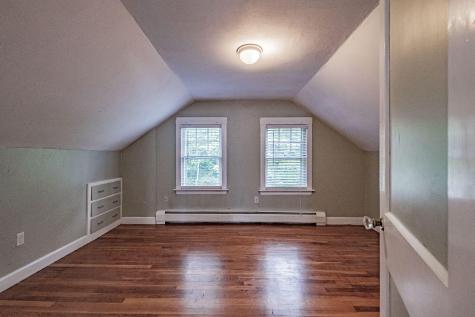 73 Middle Road Falmouth ME 04105
