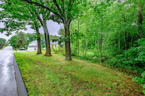 73 Middle Road Falmouth ME 04105