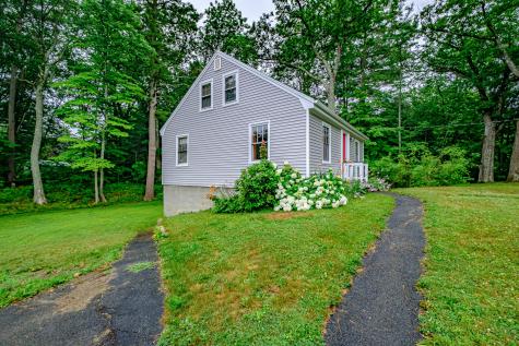 73 Middle Road Falmouth ME 04105