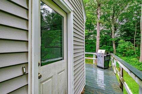 73 Middle Road Falmouth ME 04105