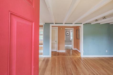 73 Middle Road Falmouth ME 04105