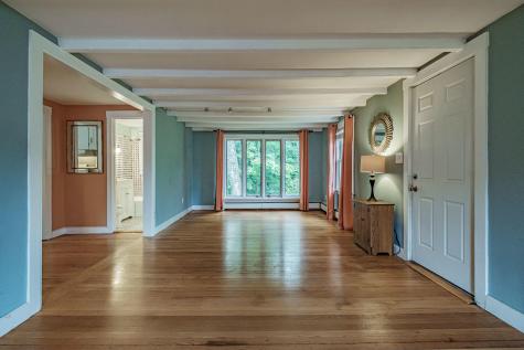 73 Middle Road Falmouth ME 04105