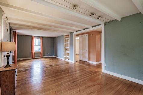 73 Middle Road Falmouth ME 04105