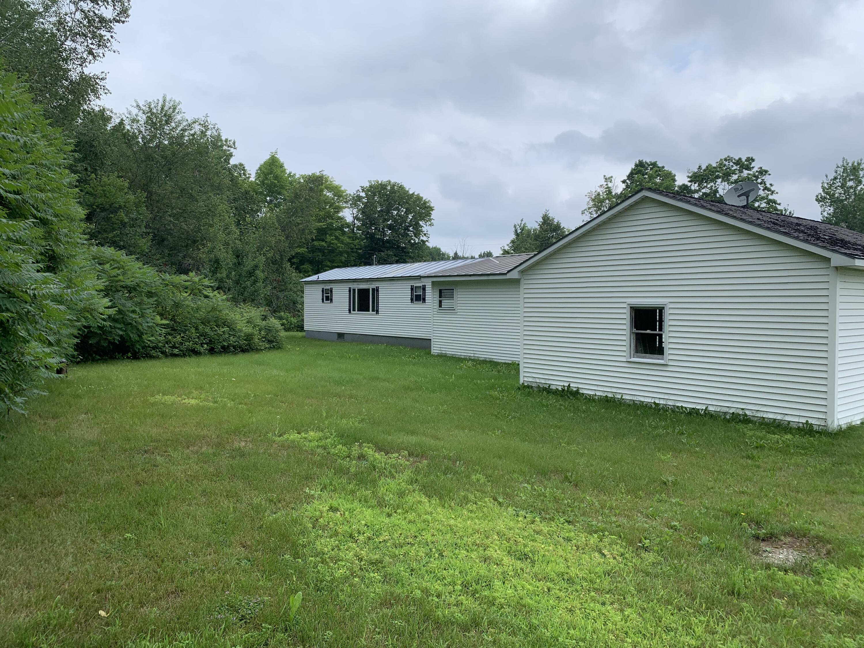 833 E Benton Road Benton ME 04901