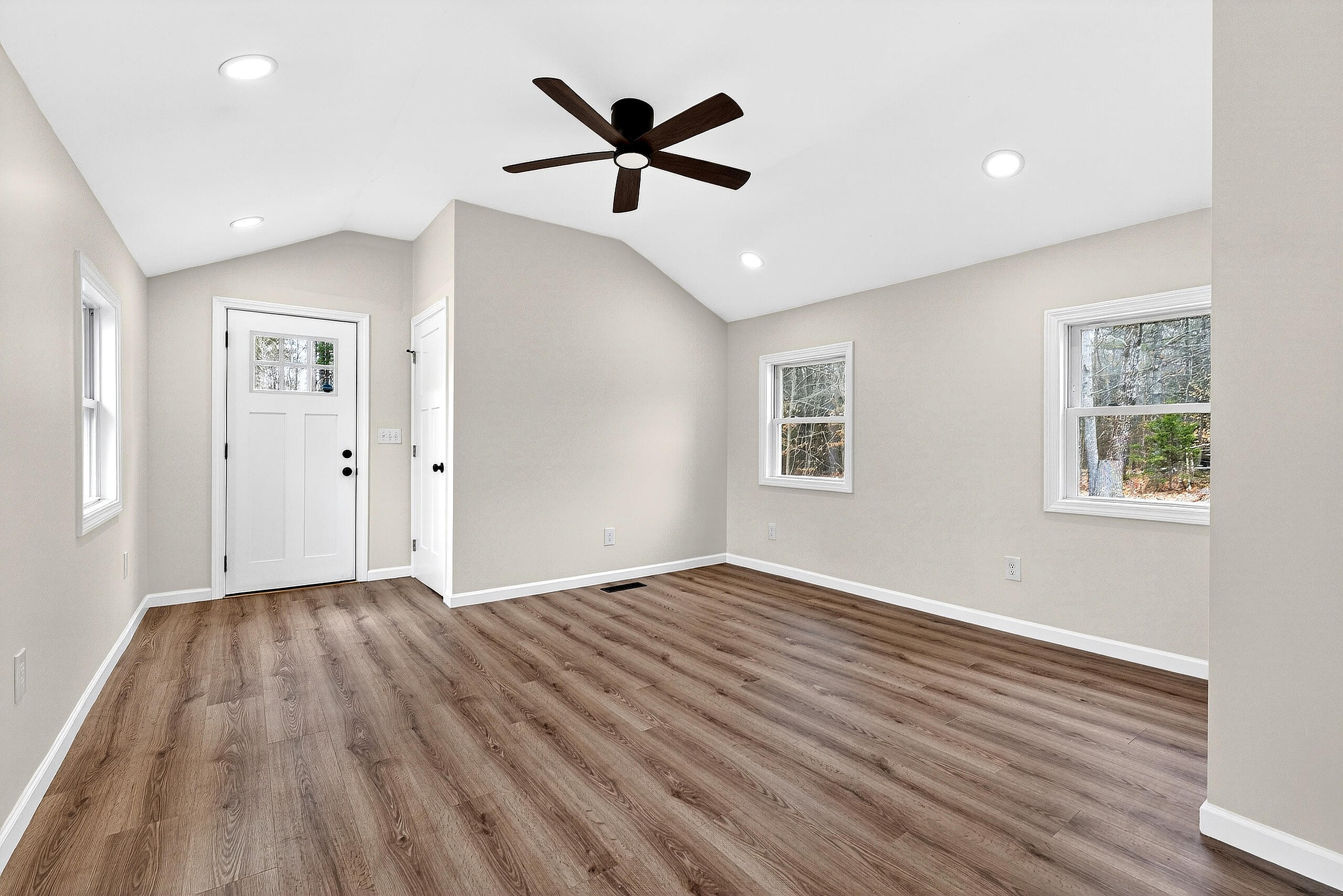 548 North Road Mount Vernon ME 04352