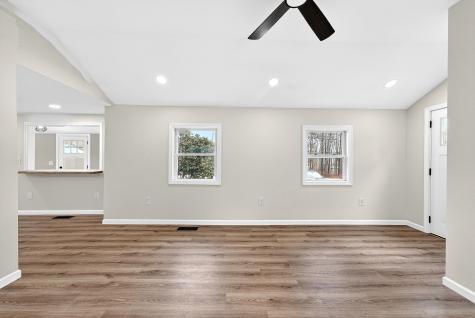 548 North Road Mount Vernon ME 04352